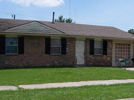 1st image of 2721 Britannica Dr