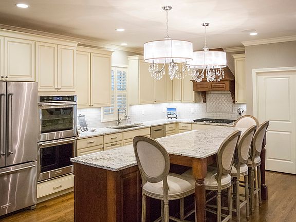 Kitchen & Island