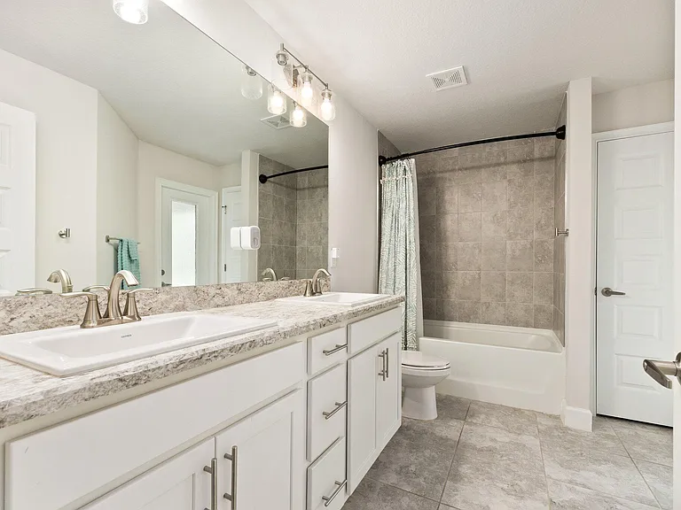8324 Amalfi Cir — Photo 39
