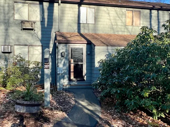 207 Ledge Drive, Torrington, CT 06790