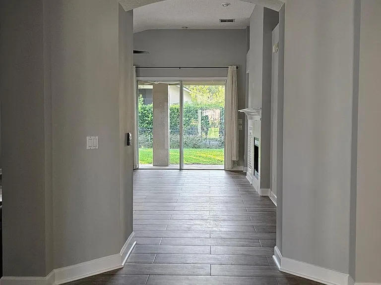 1212 Paradise Pond Rd — Photo 3
