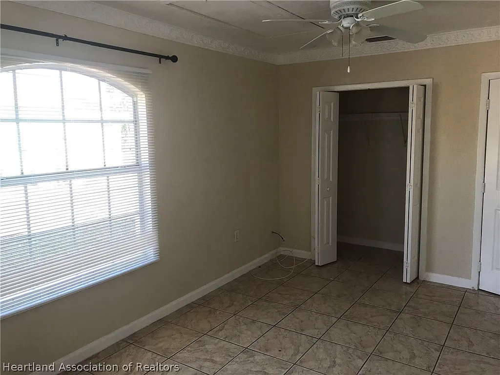 4 bed, 2.0 bath, 1568 sqft, $1,600 — Photo 4