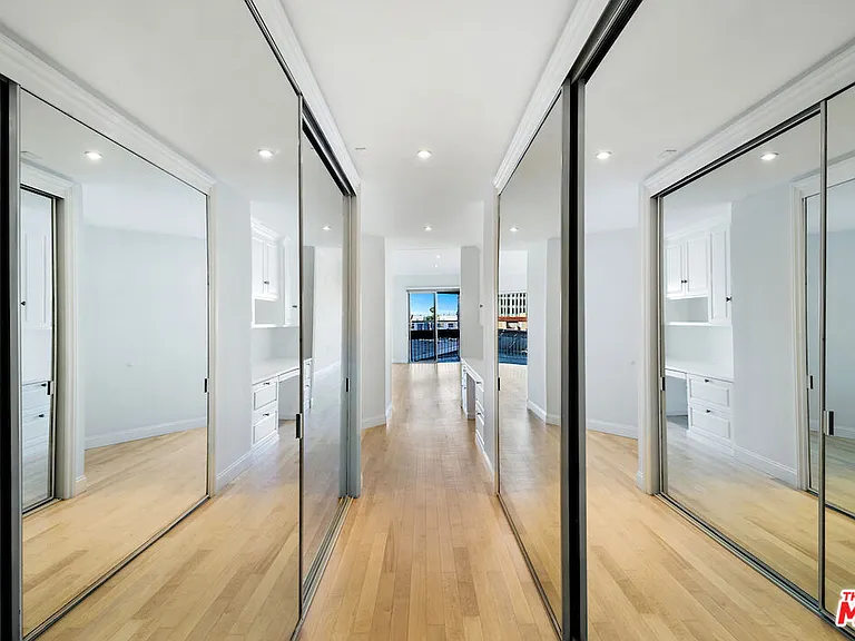 11628 Montana Ave #206 — Photo 34