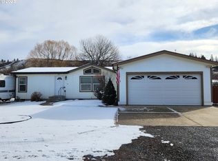 235 N 4th Ave, Elgin, OR 97827