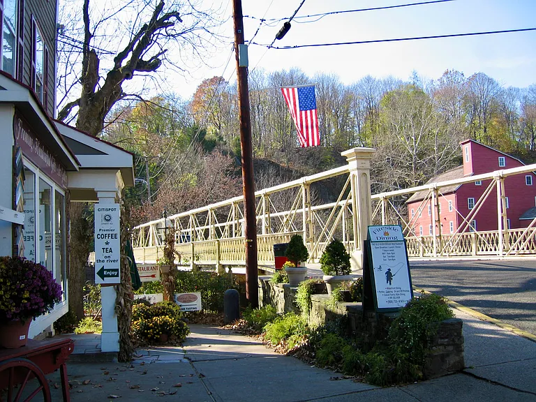 Clinton Gardens — Photo 15