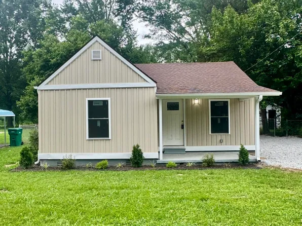 2065 Welton St, Milan, TN 38358