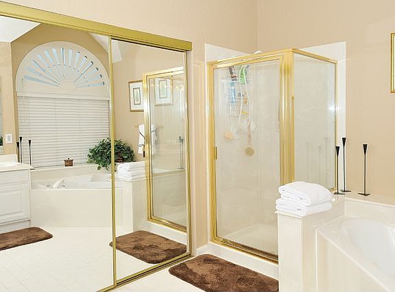 4th image of 18 E Sterling Pond Cir