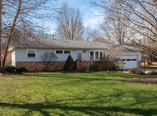 69788 Elkhart Rd, Edwardsburg, MI 49112