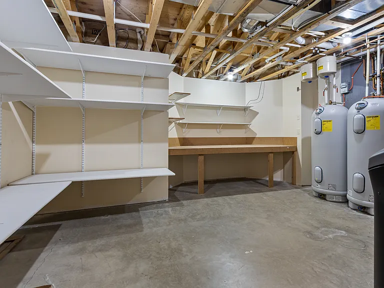 6 Lilac Ln — Photo 26
