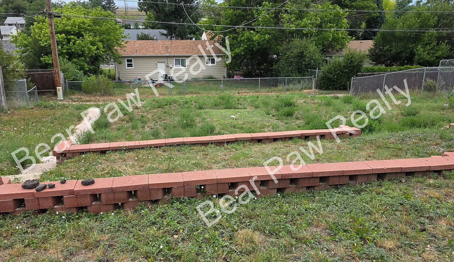116 King Ct — Photo 3
