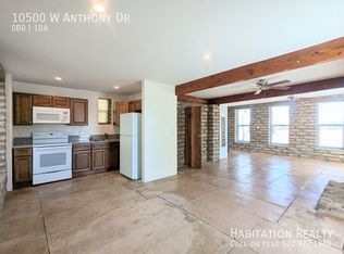 10500 W Anthony Dr, Tucson, AZ 85743