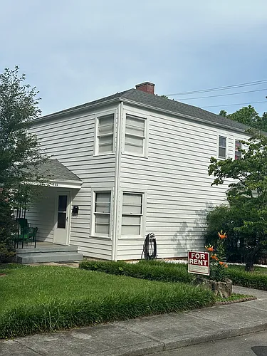 705 Clark St #2 Photo 1