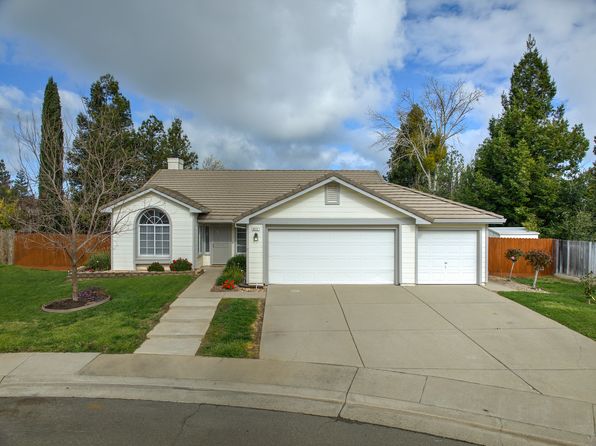 911 Courtenay Ct, Galt, CA 95632 – 4-bedroom rental in Galt