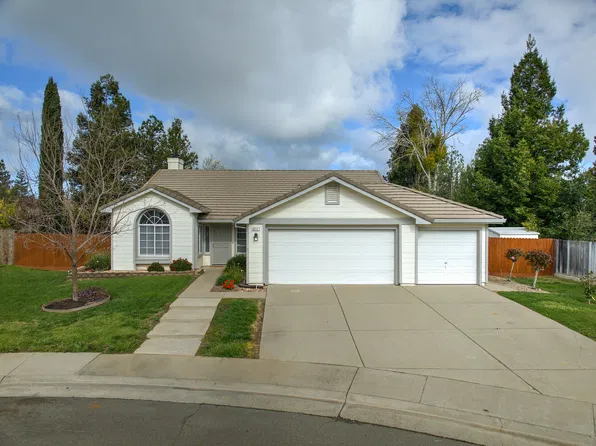 911 Courtenay Ct, Galt, CA 95632