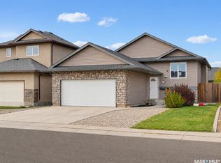 522 Mahabir Lane, Saskatoon, SK S7W 0J7