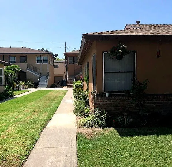 1136 W Broadway St #6 — Photo 1