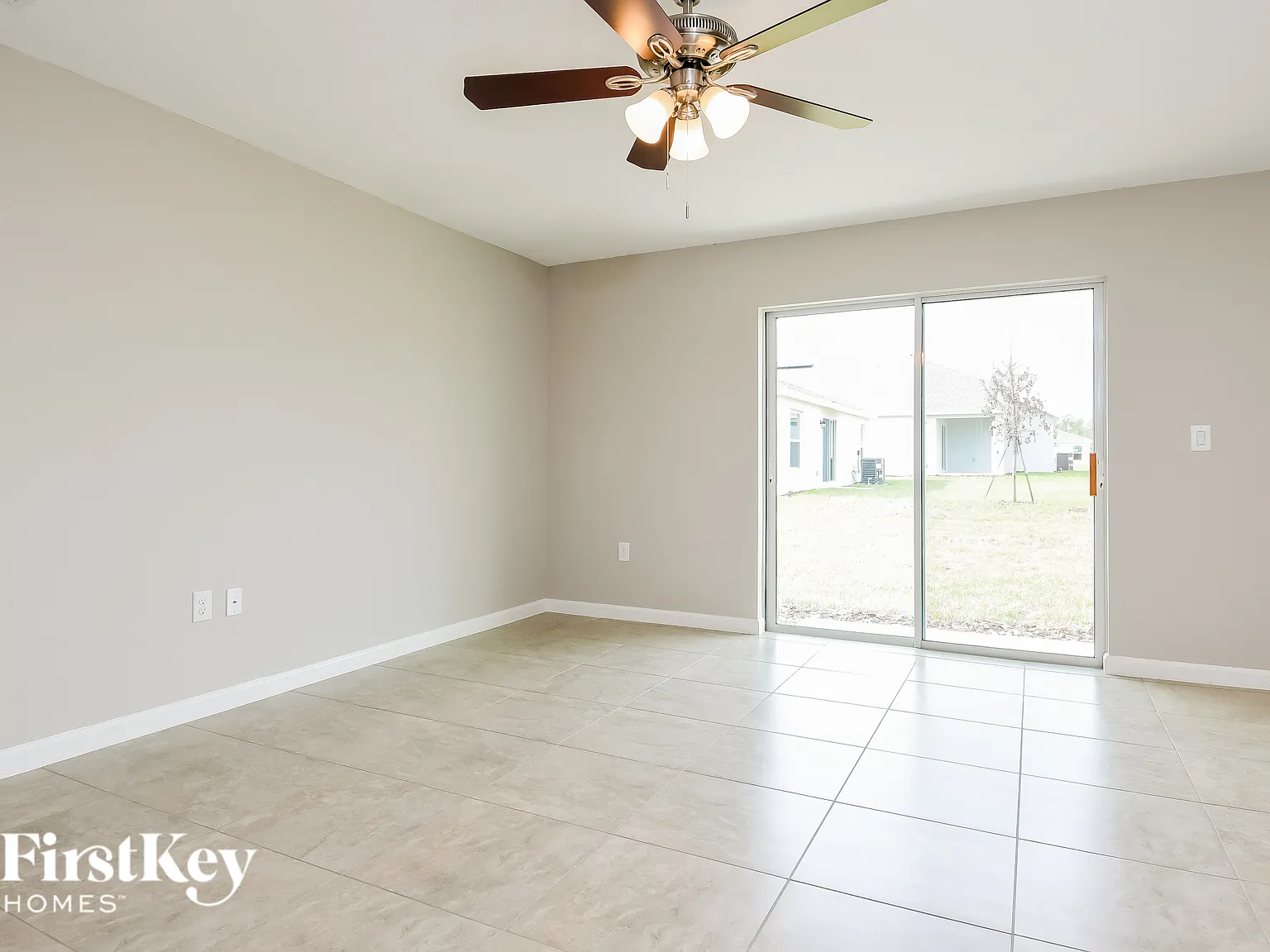 3 bed, 2.0 bath, 1407 sqft, $2,185 — Photo 4