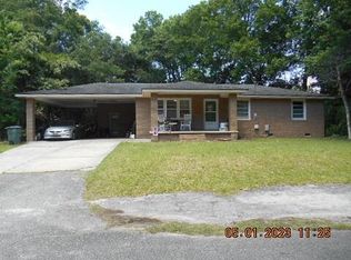 5803 Alpine Dr, Hanahan, SC 29410