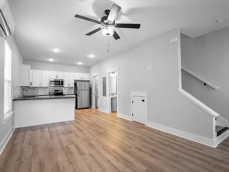 809 Maple St #D — Photo 7