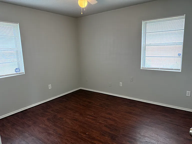 6104 Wheaton Dr — Photo 10