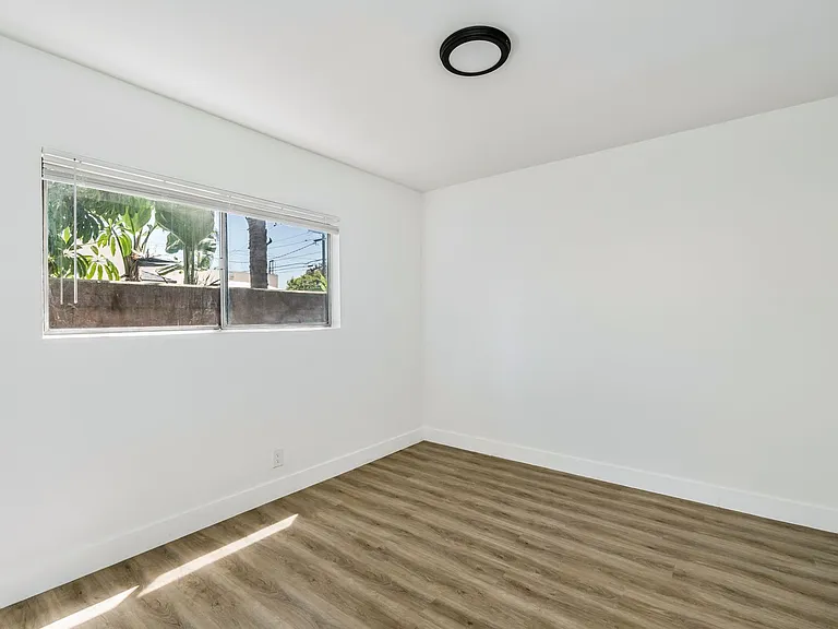 6115 Cherry Ave — Photo 13