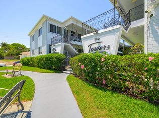 302 Lake Osborne Dr APT 4, Lake Worth, FL 33461