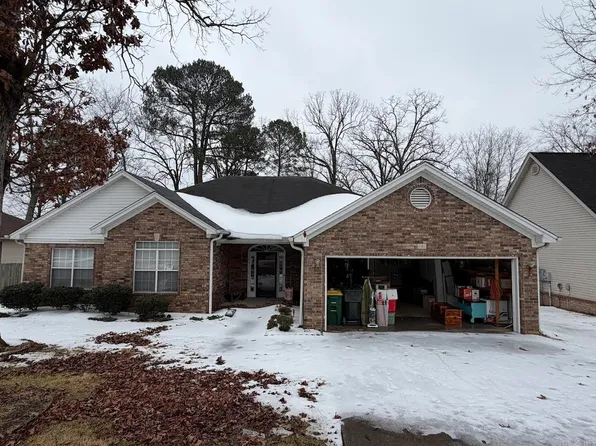 3 Bear Trail Cv, Little Rock, AR 72210