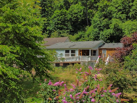 2nd image of 1371 Harlan Rd