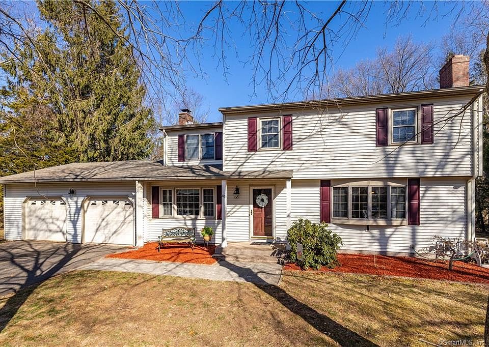 1st image of 45 Oakmoor Dr