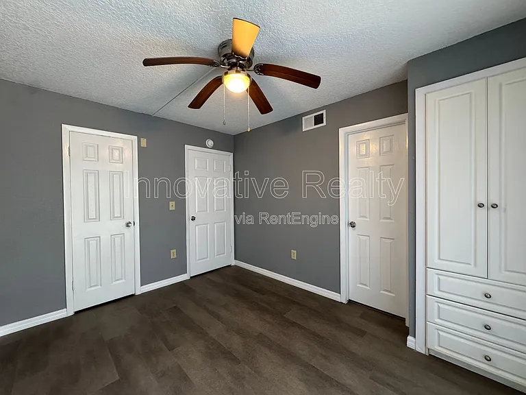 120 Blue Pointe Way #130 — Photo 6