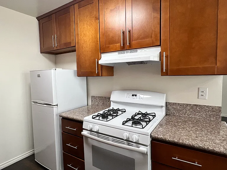 6211 Afton Pl #3 — Photo 7
