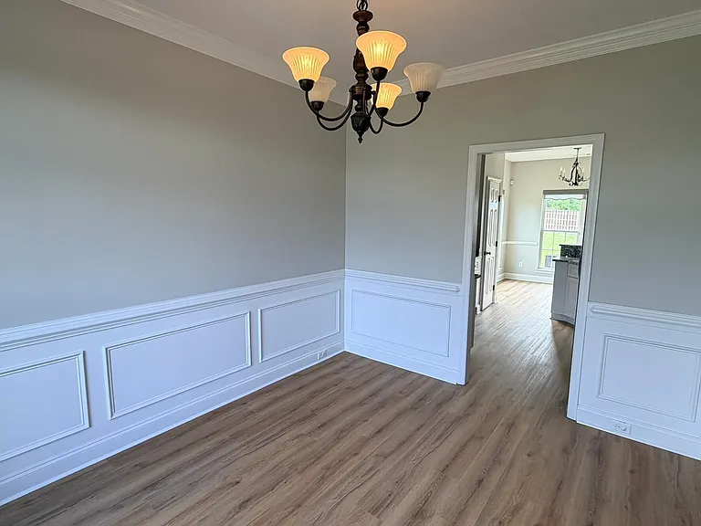 4573 Logans Way — Photo 3