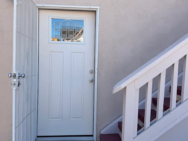 633 Cedar Ave #633 — Photo 3