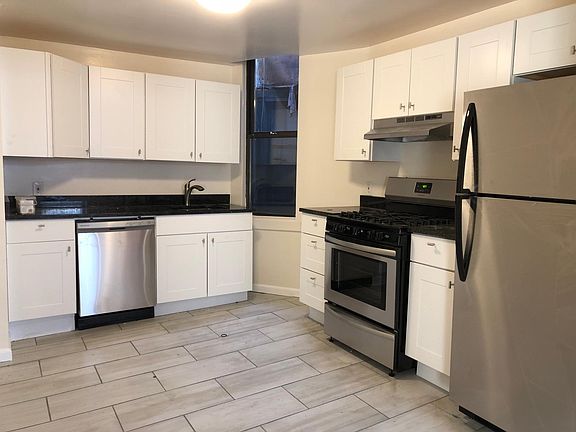 2nd image of 92 Sussex St #4B