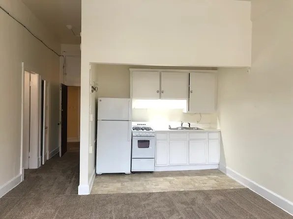 711 W Wisconsin Ave, Milwaukee, WI 53233
