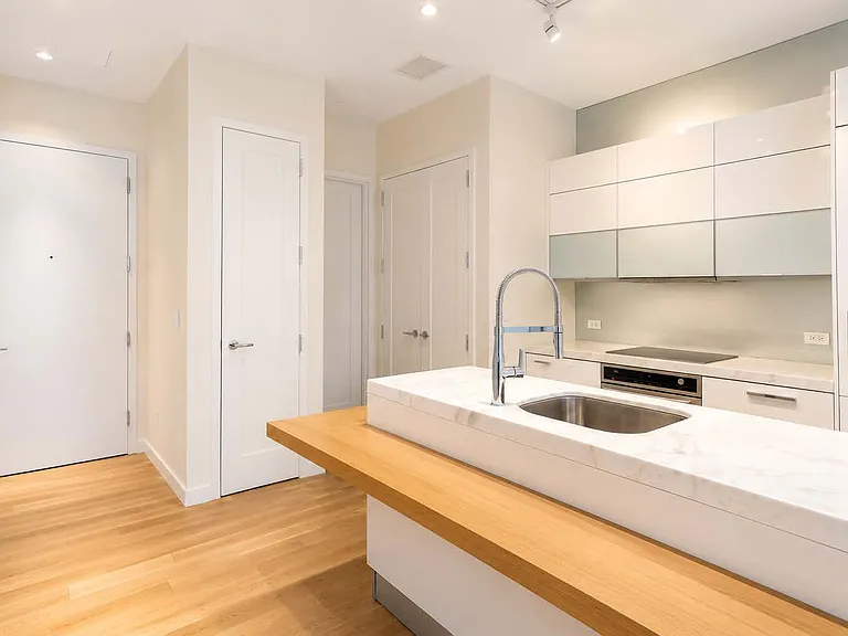 11 E 36th St #703 — Photo 2