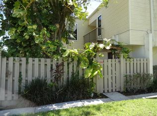 1628 Shaker Cir, Wellington, FL 33414