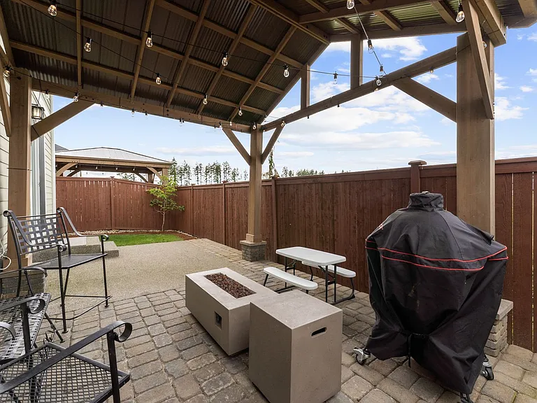 3273 Hanna Dr NE — Photo 28