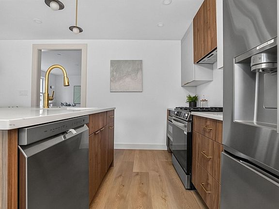 3rd image of 146 Jaques St #A
