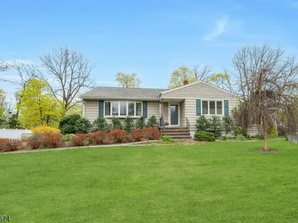 16 Debow Ter, Pequannock Twp., NJ 07444