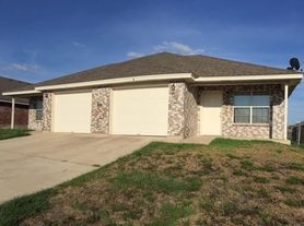 316 Cedar Ridge Dr, Nolanville, TX