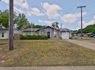 1200 Clark Cir, Cedar Hill, TX 75104