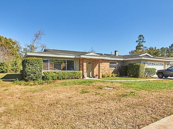 2nd image of 8616 Baylor Cir