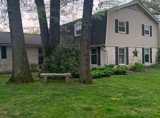 1290 Woodsedge Rd, Wind Gap, PA 18091