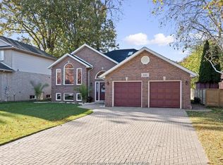 640 Delaware Ave, Lasalle, ON