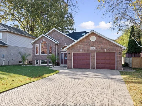 640 Delaware Ave, Lasalle, ON N9J 3J8