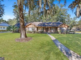 1 Winsford Rd, Savannah, GA 31419