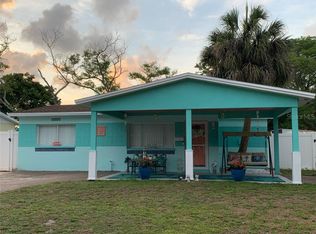 9482 Park Lake Dr, Pinellas Park, FL 33782