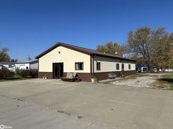 115 16th Ave W, Albia, IA 52531