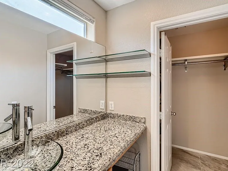 10344 Missouri Meadows St — Photo 15